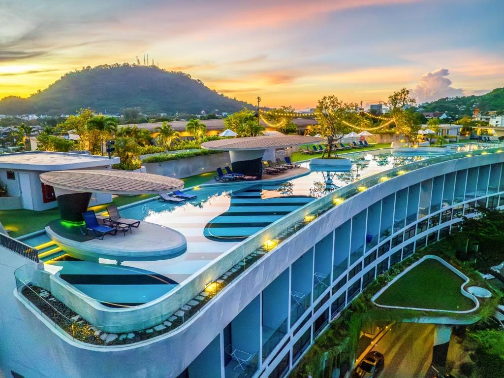 HOMA Phuket is a coworking apart-hotel with a rooftop pool and free coworking spaces
