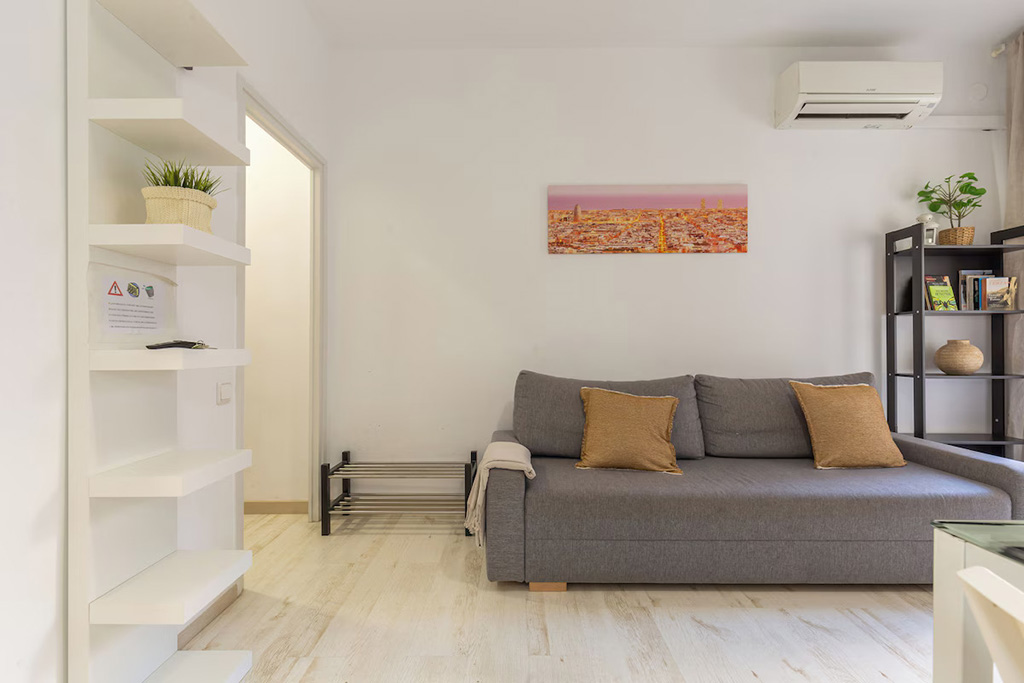 Gracia Vrbo Apartment Sofa Gracia Vrbo apartment lovely