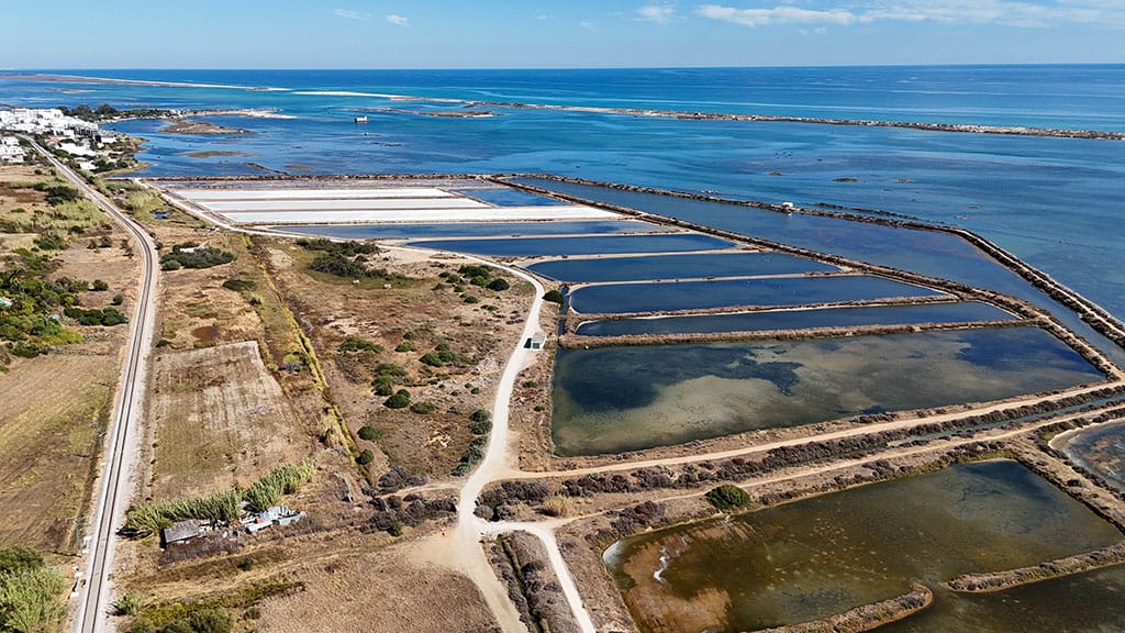 Ecovia do Litoral salt pans and tidal pools