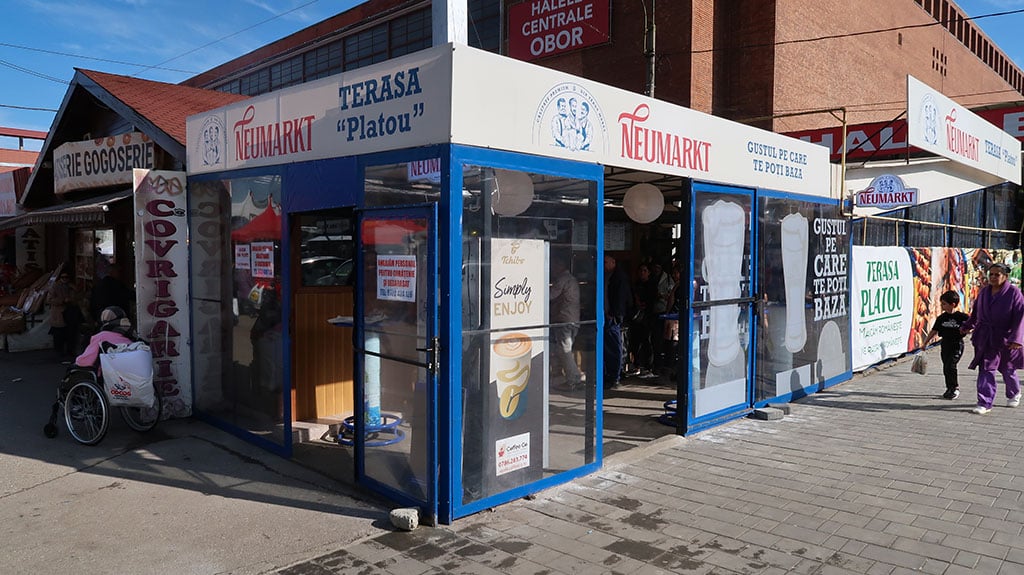 Terasa Platou Obor Market