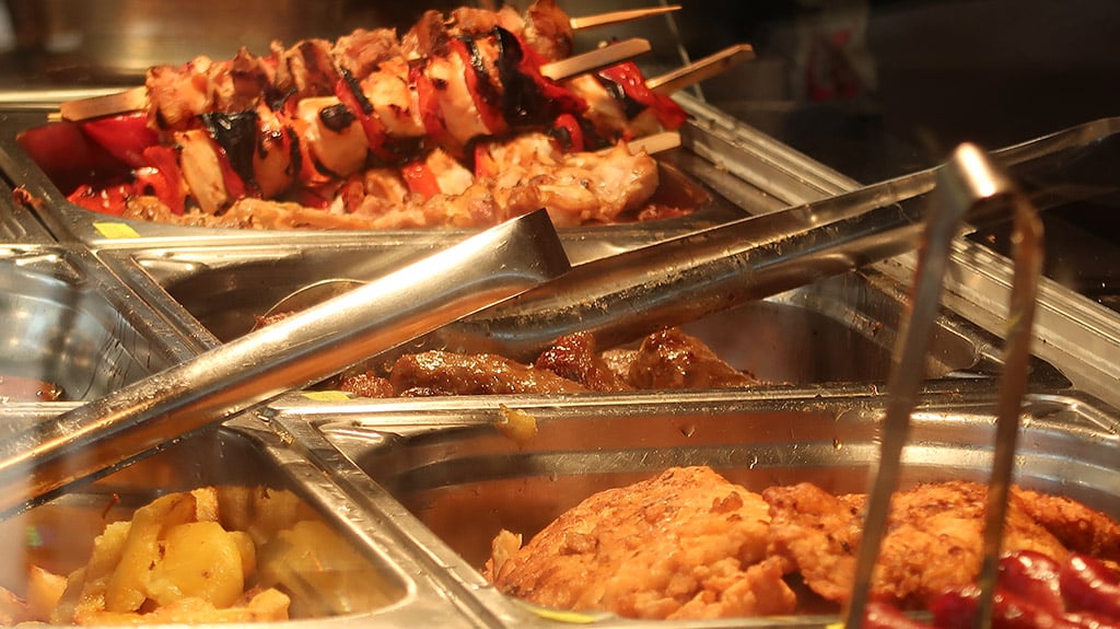 Terasa Platou street food mici