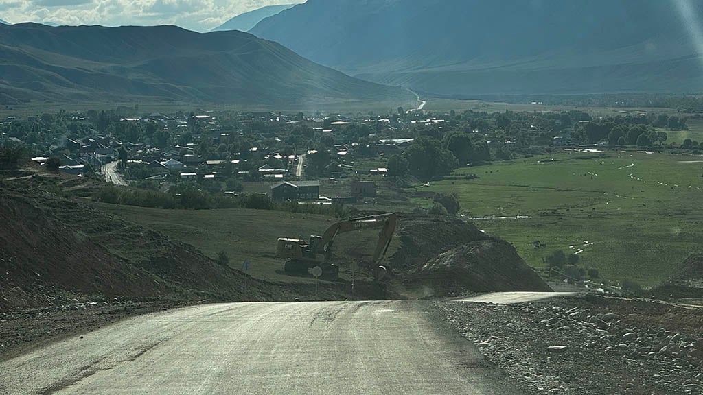 Saty to Kaindy Lake new paved road